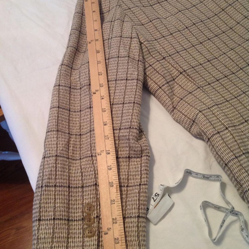 Women's Jacket - Picture 7 of 13